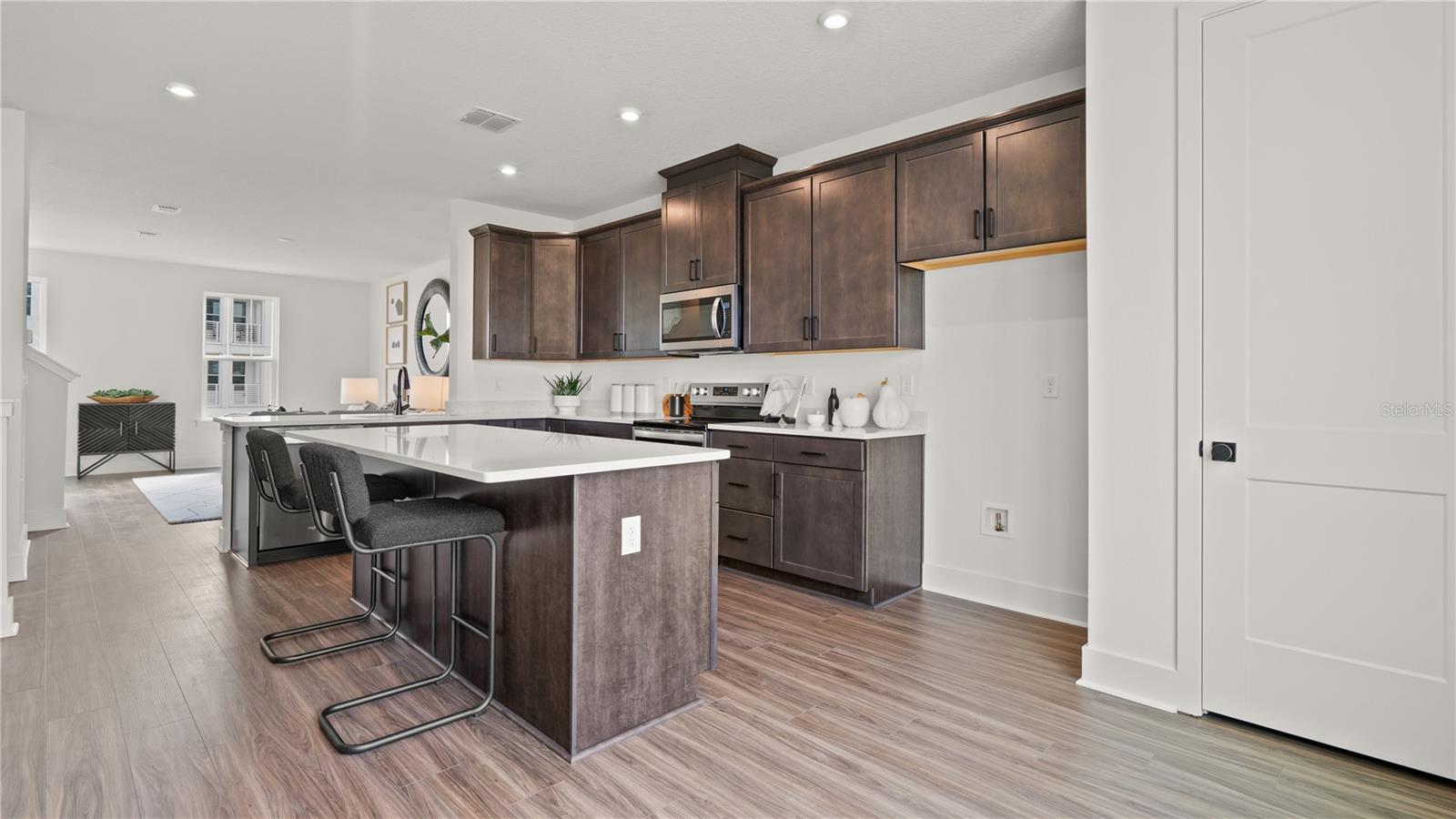 Image 8 of 22 For 6678 Juneberry Way
