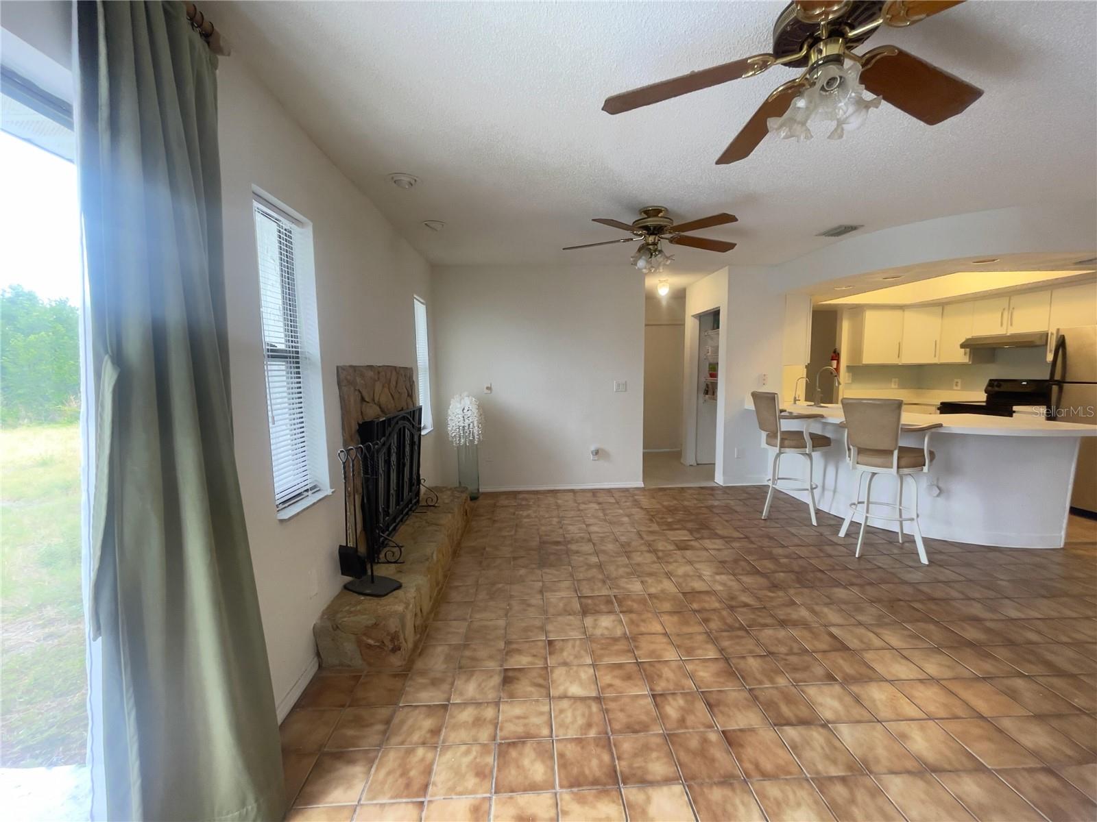 Image 12 of 25 For 4356 Tarpon Drive Se