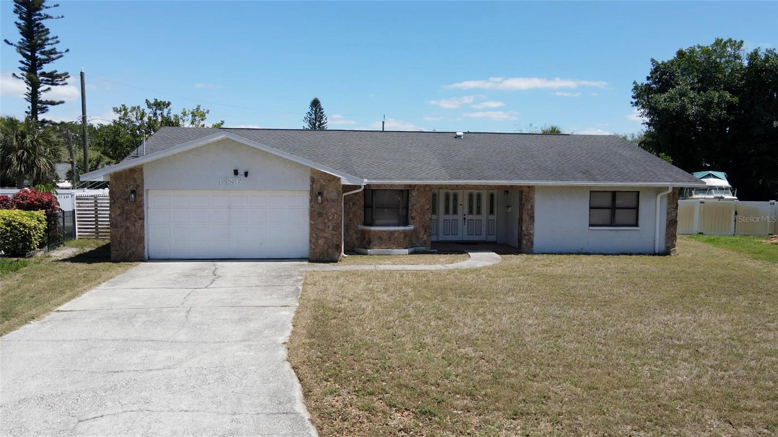 Image 3 of 25 For 4356 Tarpon Drive Se