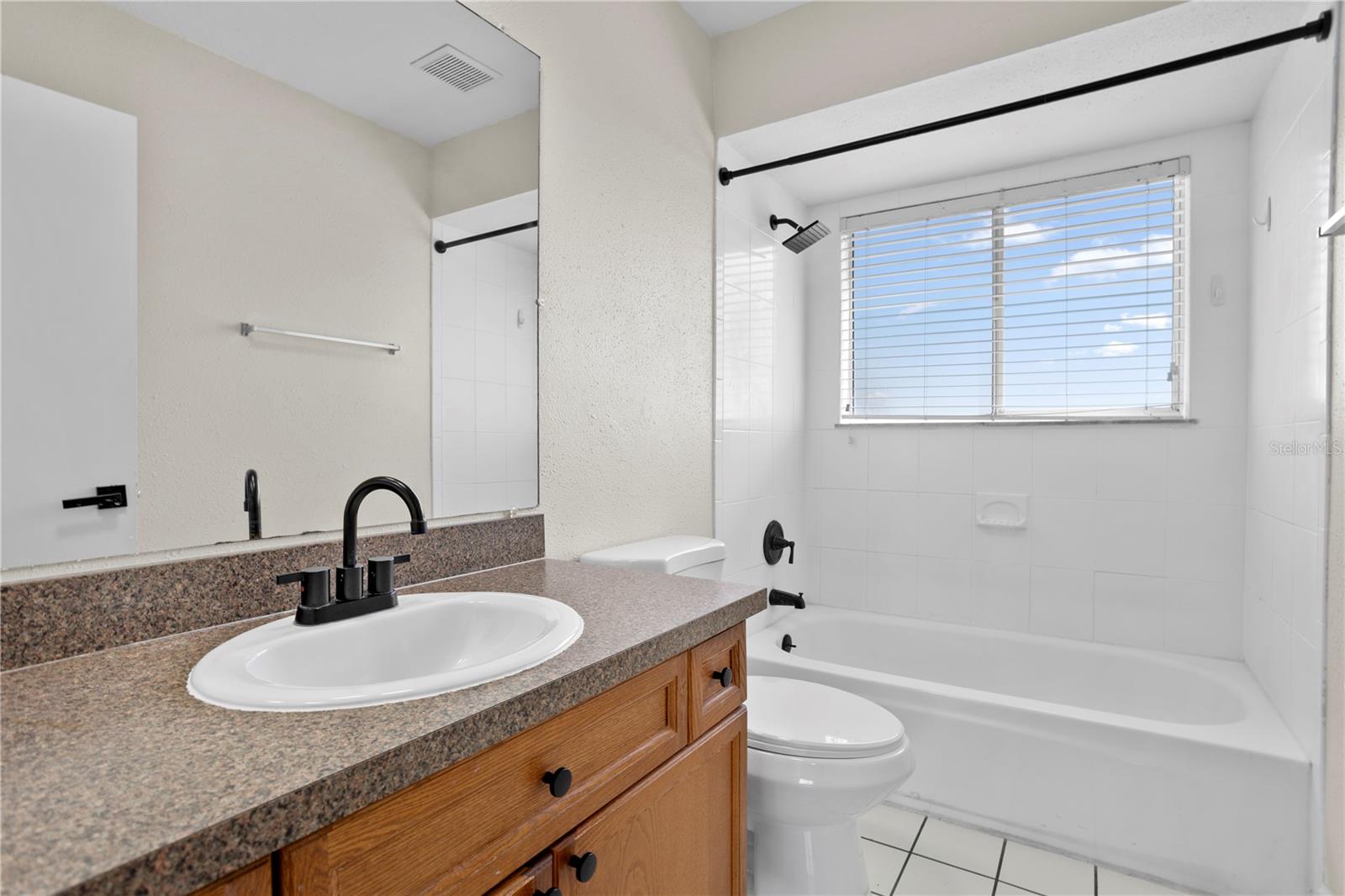 Image 18 of 28 For 832 Monopoly Court