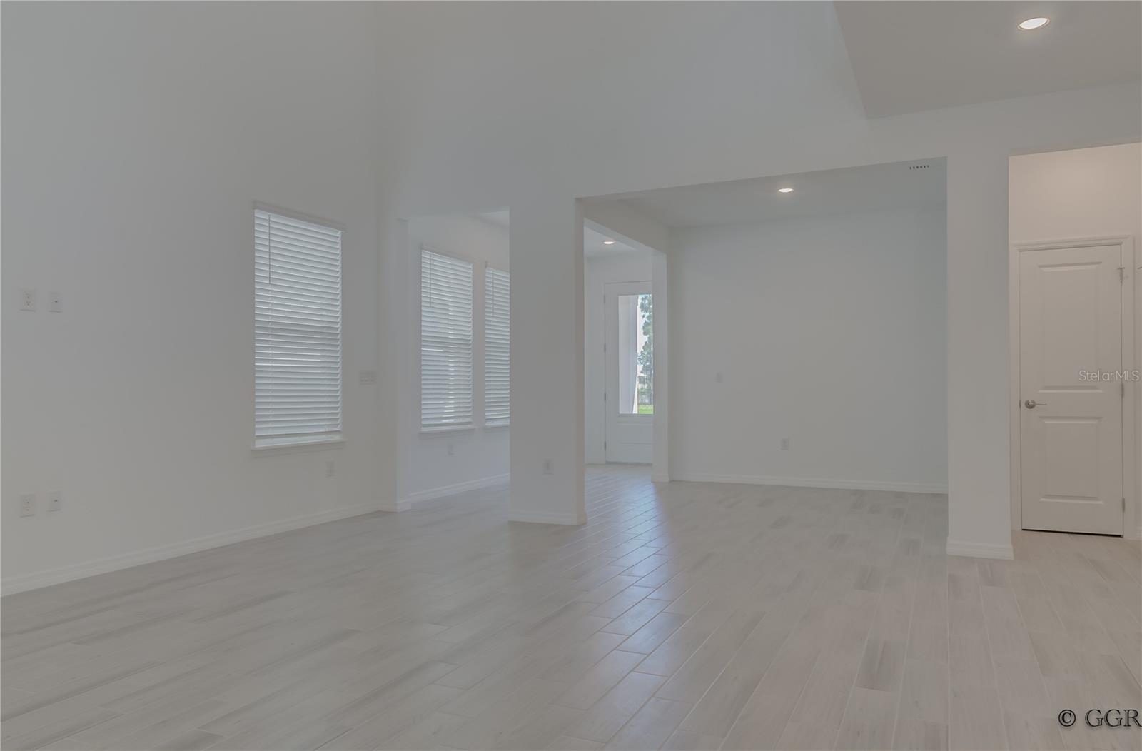 Image 14 of 41 For 15141 Summer Harvest Street