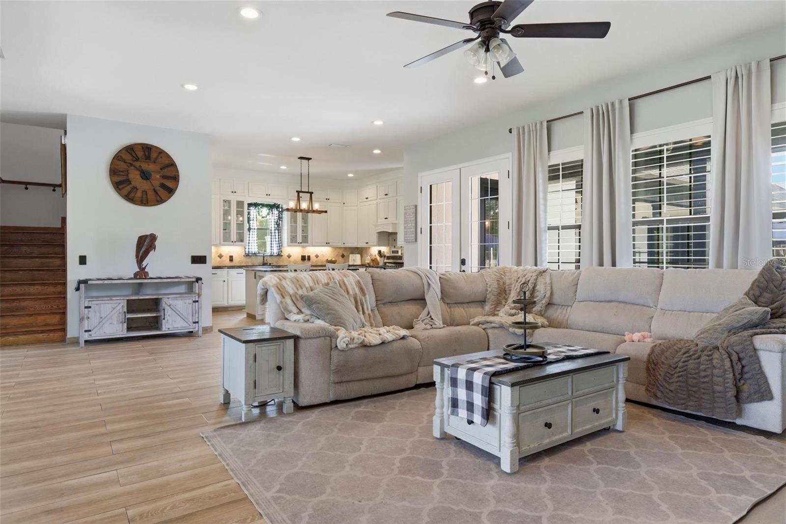 Image 11 of 47 For 345 Cypress Isles Road