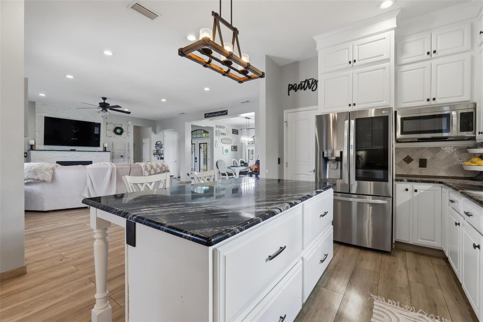 Image 16 of 47 For 345 Cypress Isles Road