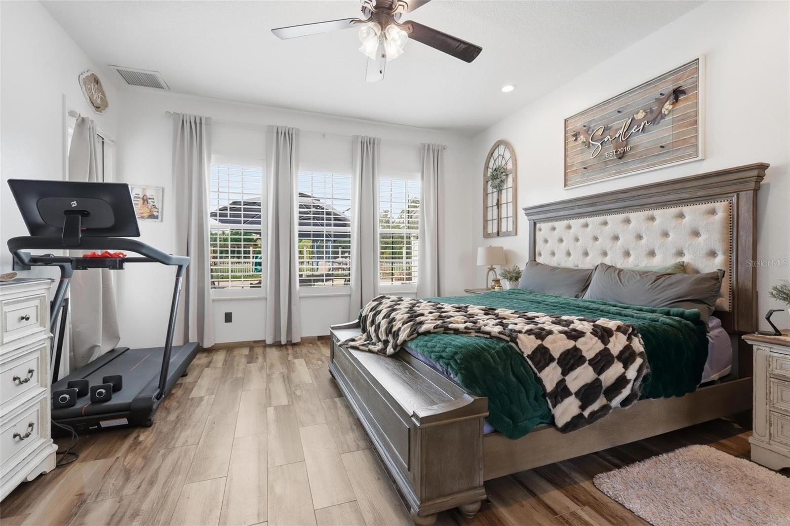 Image 19 of 47 For 345 Cypress Isles Road