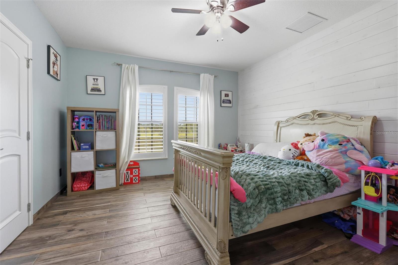 Image 29 of 47 For 345 Cypress Isles Road