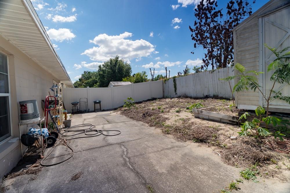 Image 15 of 16 For 7104 Blue Earth Court