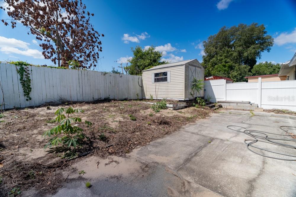 Image 16 of 16 For 7104 Blue Earth Court