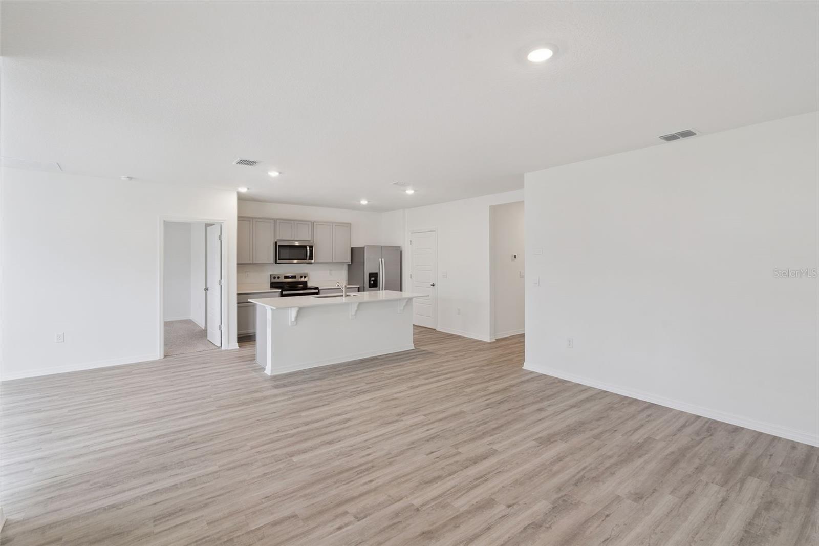 Image 2 of 18 For 3557 Roden Road