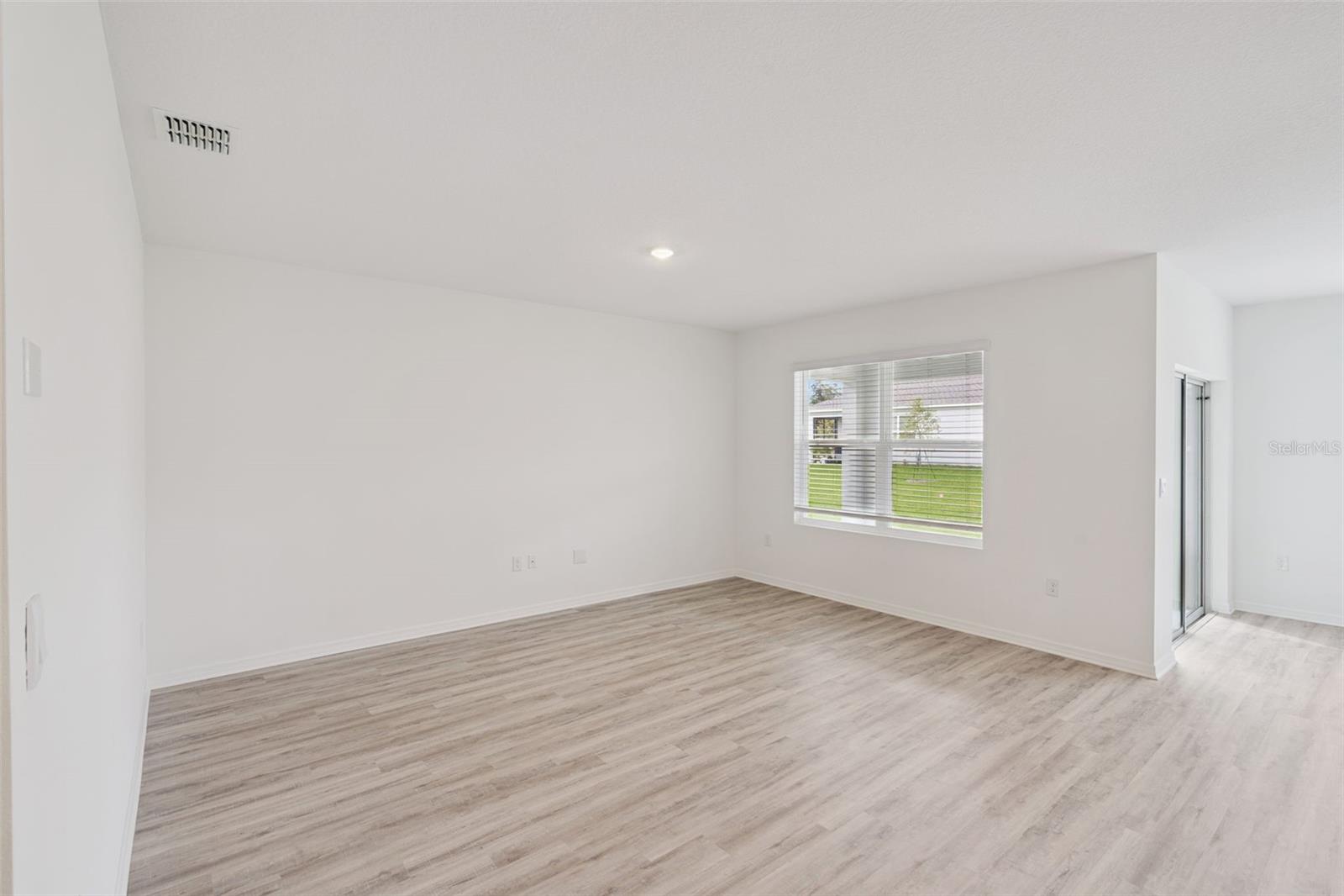 Image 4 of 18 For 3557 Roden Road
