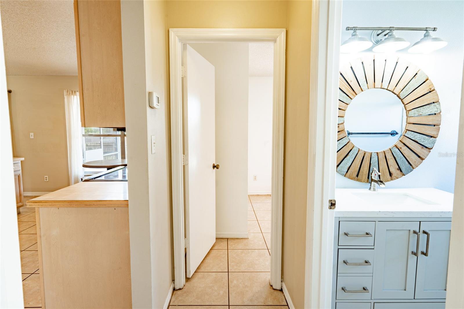 Image 21 of 53 For 15816 Oakland Court