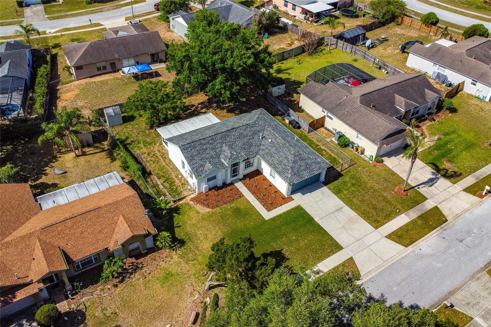 Image 42 of 53 For 15816 Oakland Court