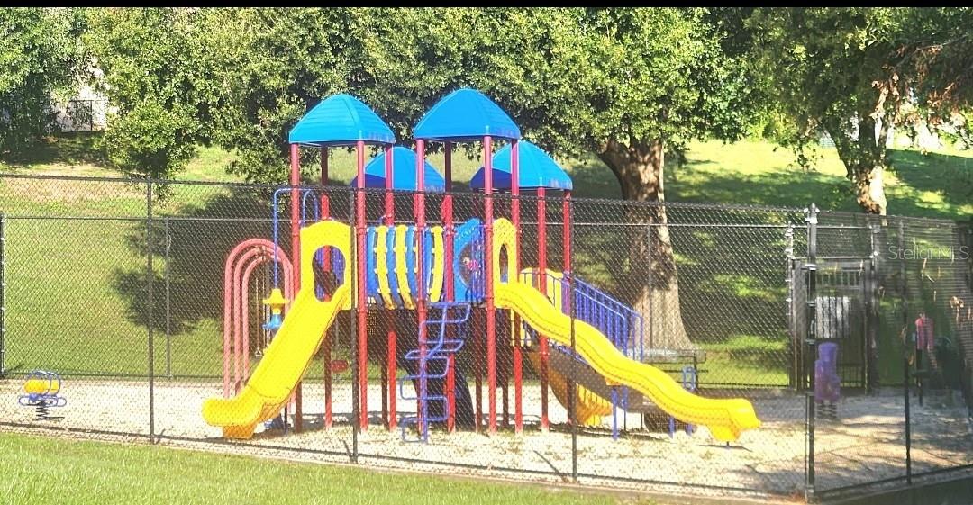 Image 50 of 53 For 15816 Oakland Court