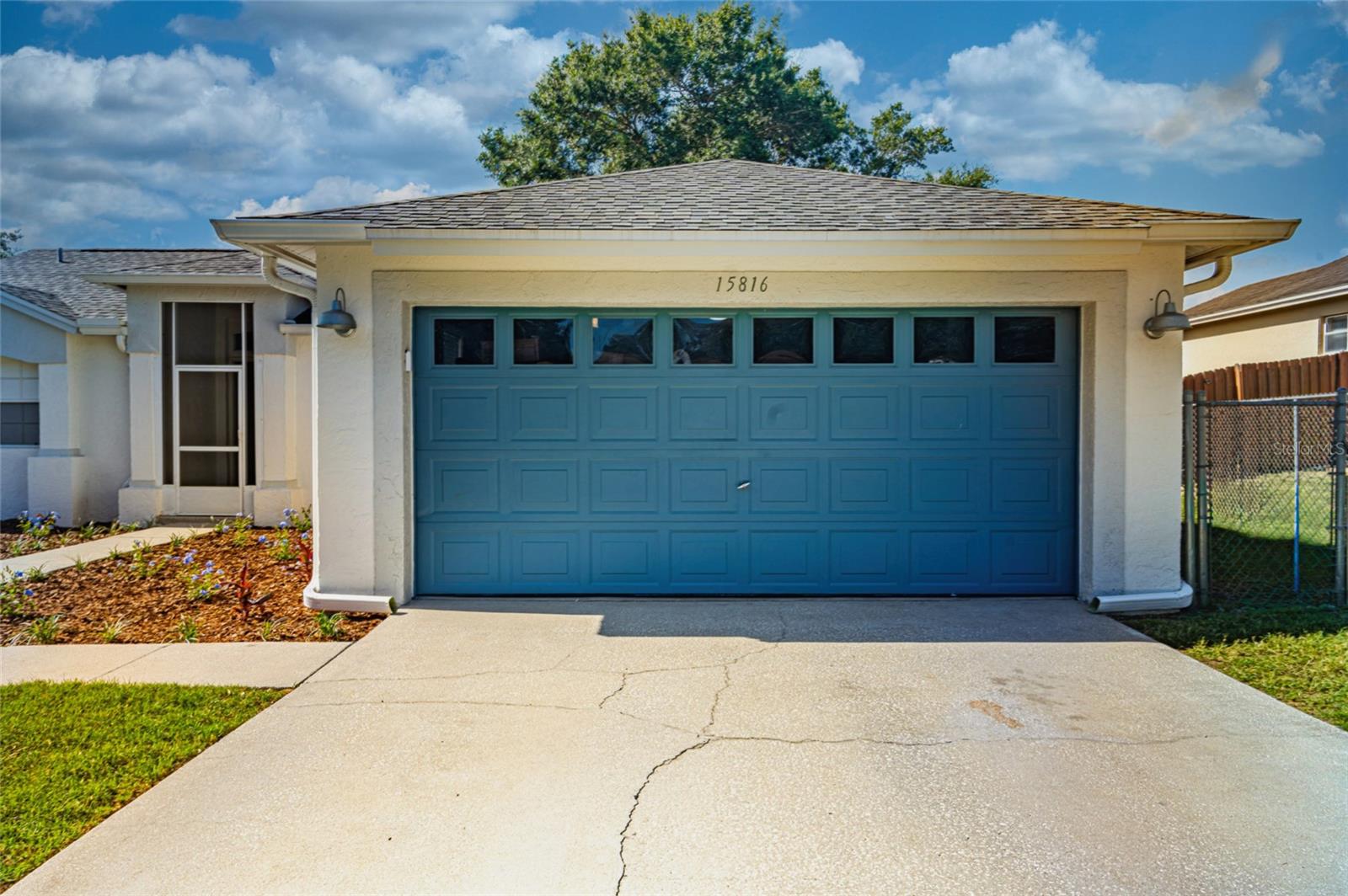 Image 8 of 53 For 15816 Oakland Court