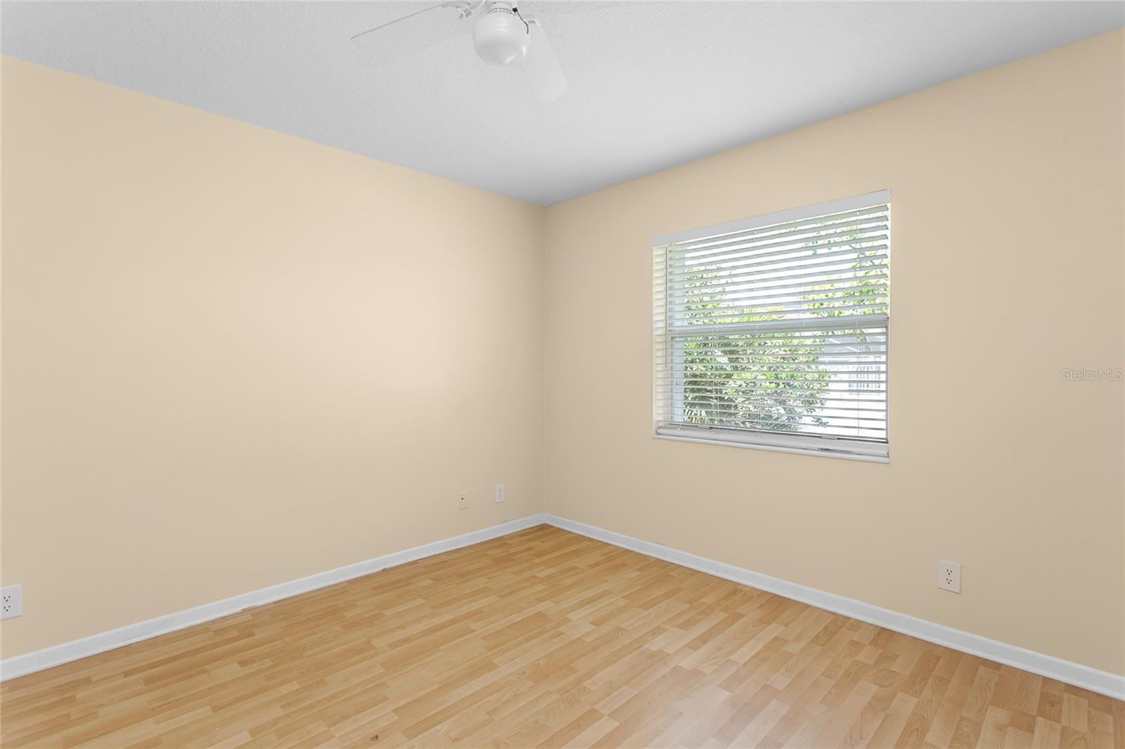 Image 18 of 53 For 15642 Cypress Park Drive