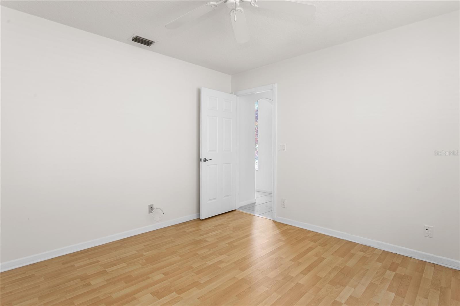 Image 26 of 53 For 15642 Cypress Park Drive