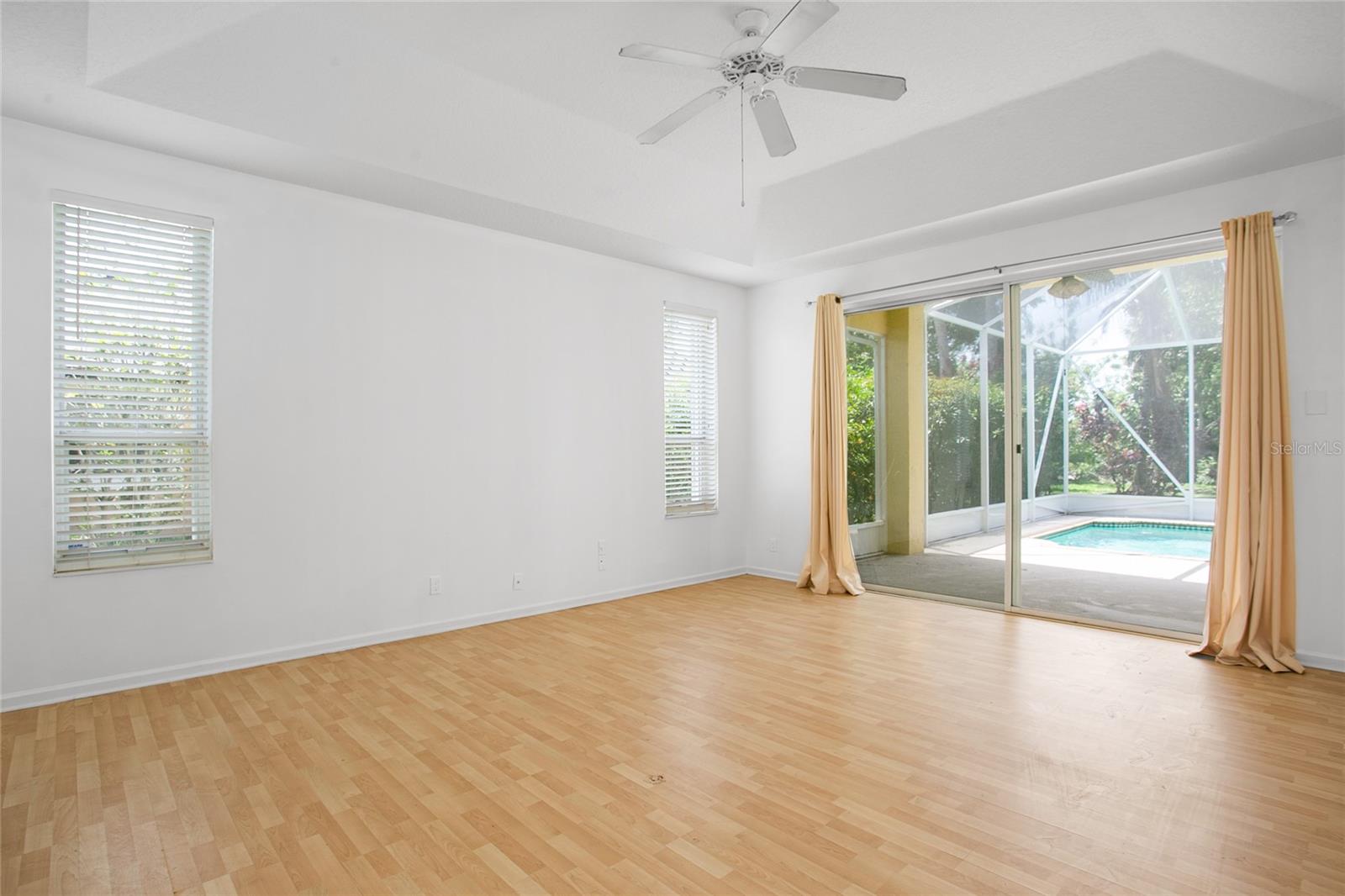 Image 28 of 53 For 15642 Cypress Park Drive