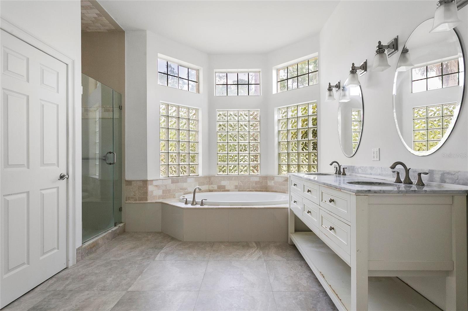 Image 32 of 53 For 15642 Cypress Park Drive