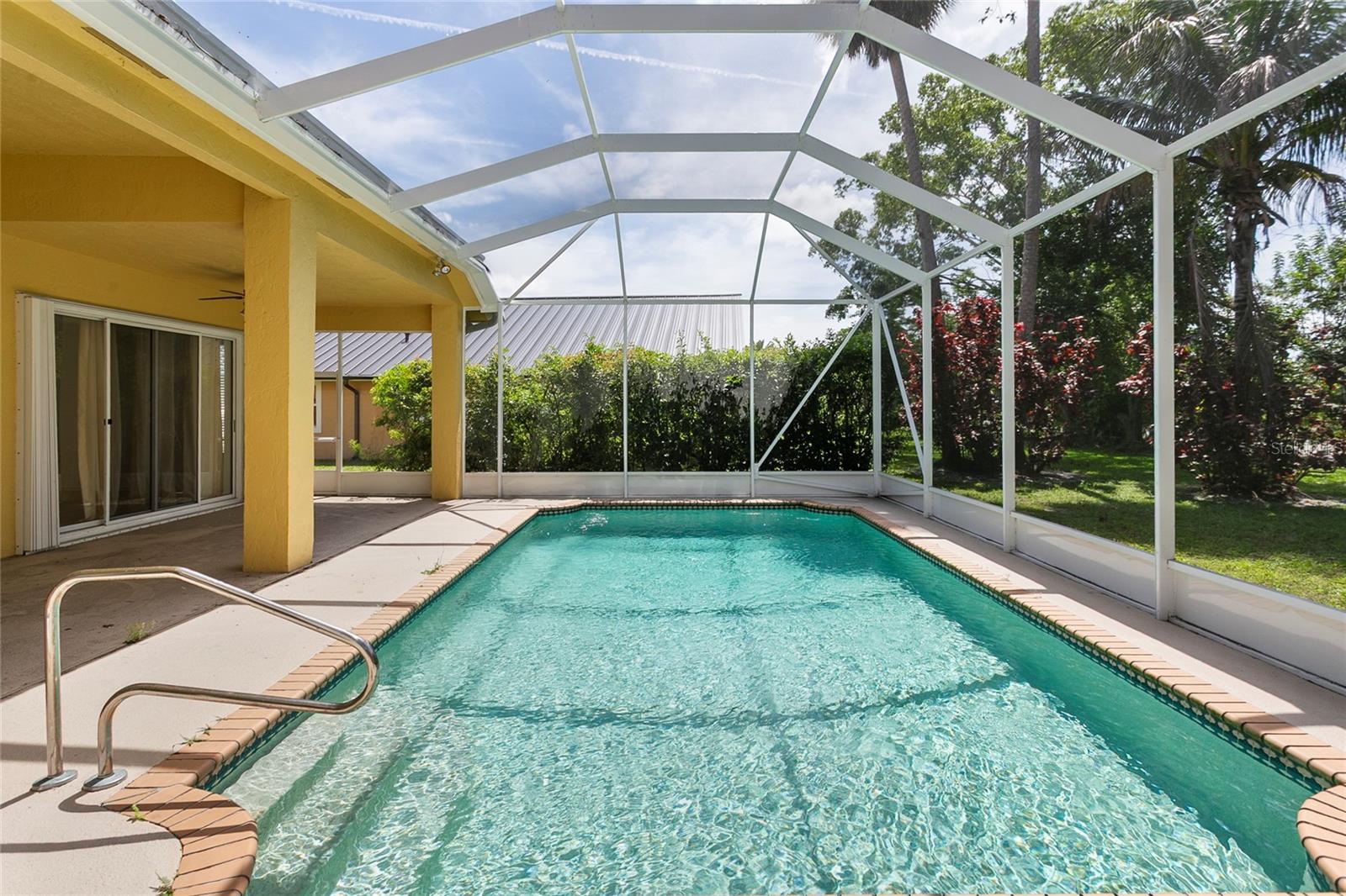 Image 37 of 53 For 15642 Cypress Park Drive