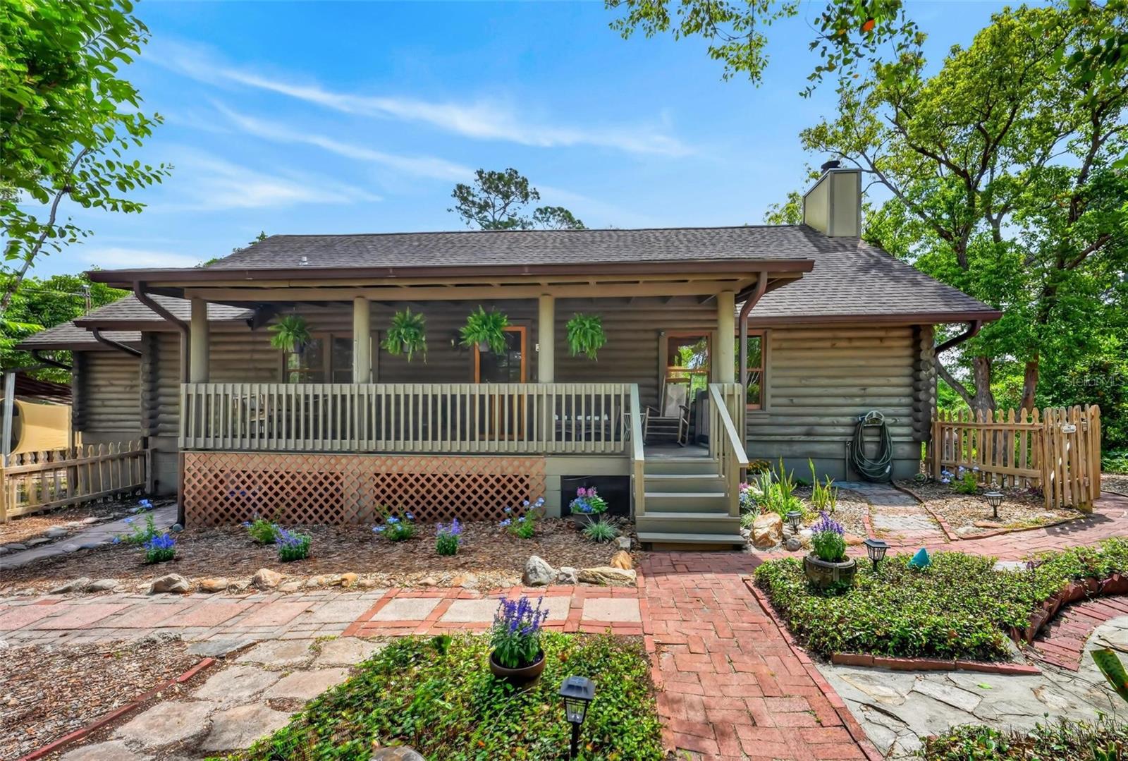 Image 10 of 80 For 213 Buena Vista Street