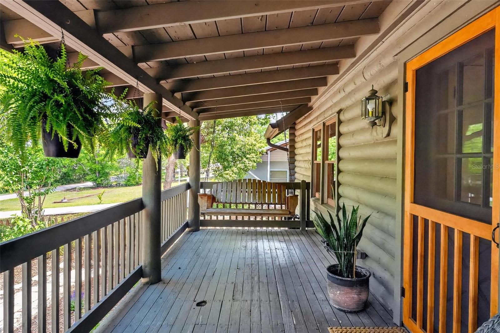 Image 12 of 80 For 213 Buena Vista Street