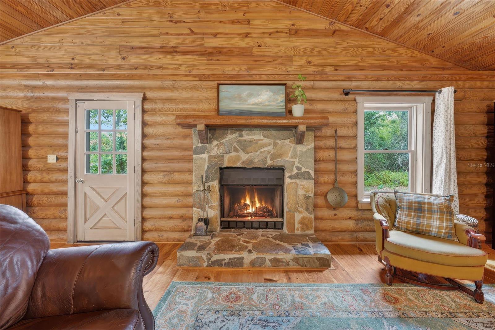 Image 20 of 80 For 213 Buena Vista Street