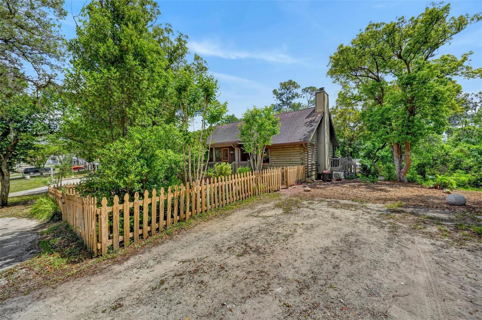Image 52 of 80 For 213 Buena Vista Street