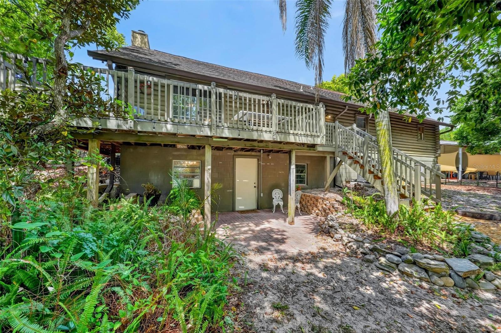 Image 6 of 80 For 213 Buena Vista Street