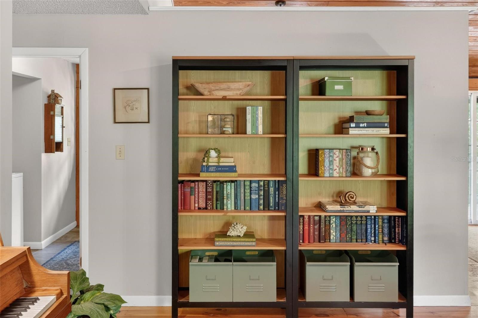 Image 62 of 80 For 213 Buena Vista Street