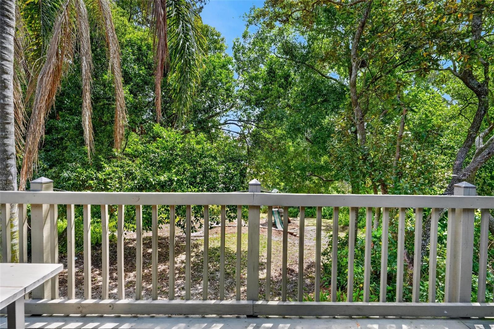 Image 7 of 80 For 213 Buena Vista Street