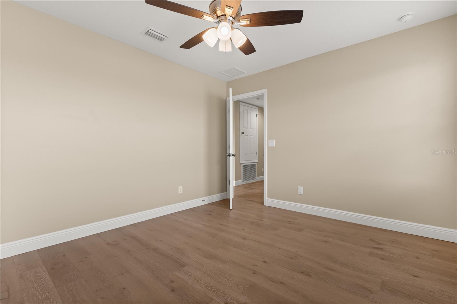 Image 30 of 64 For 7833 Trapani Loop