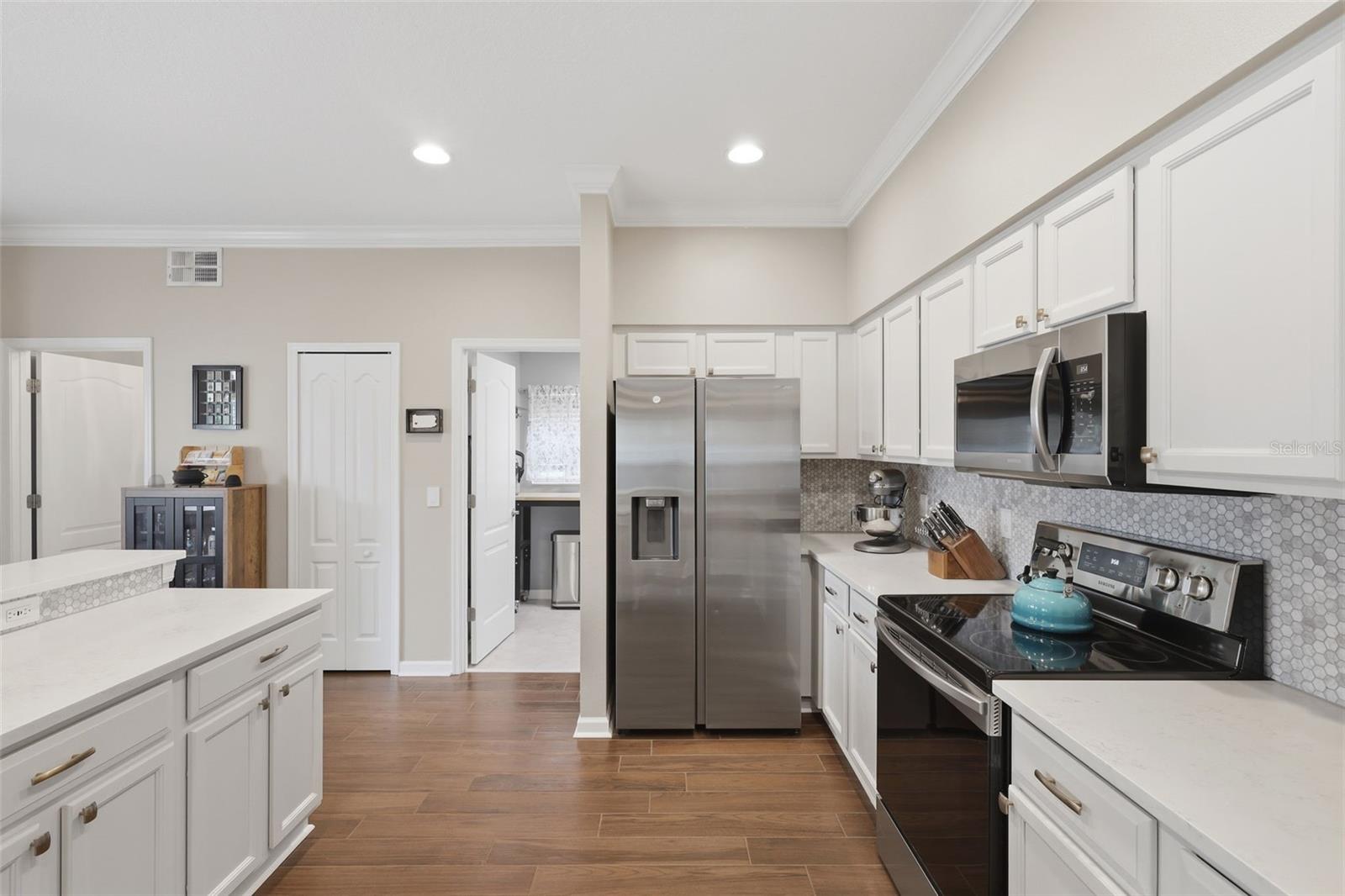 Image 20 of 59 For 15508 Pebble Ridge Street