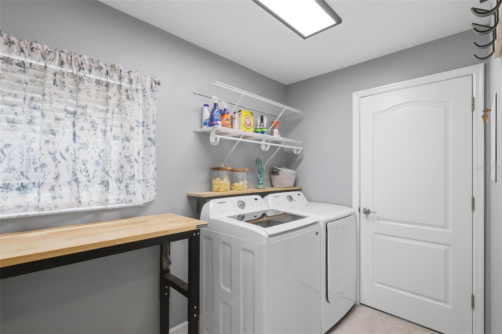 Image 22 of 59 For 15508 Pebble Ridge Street