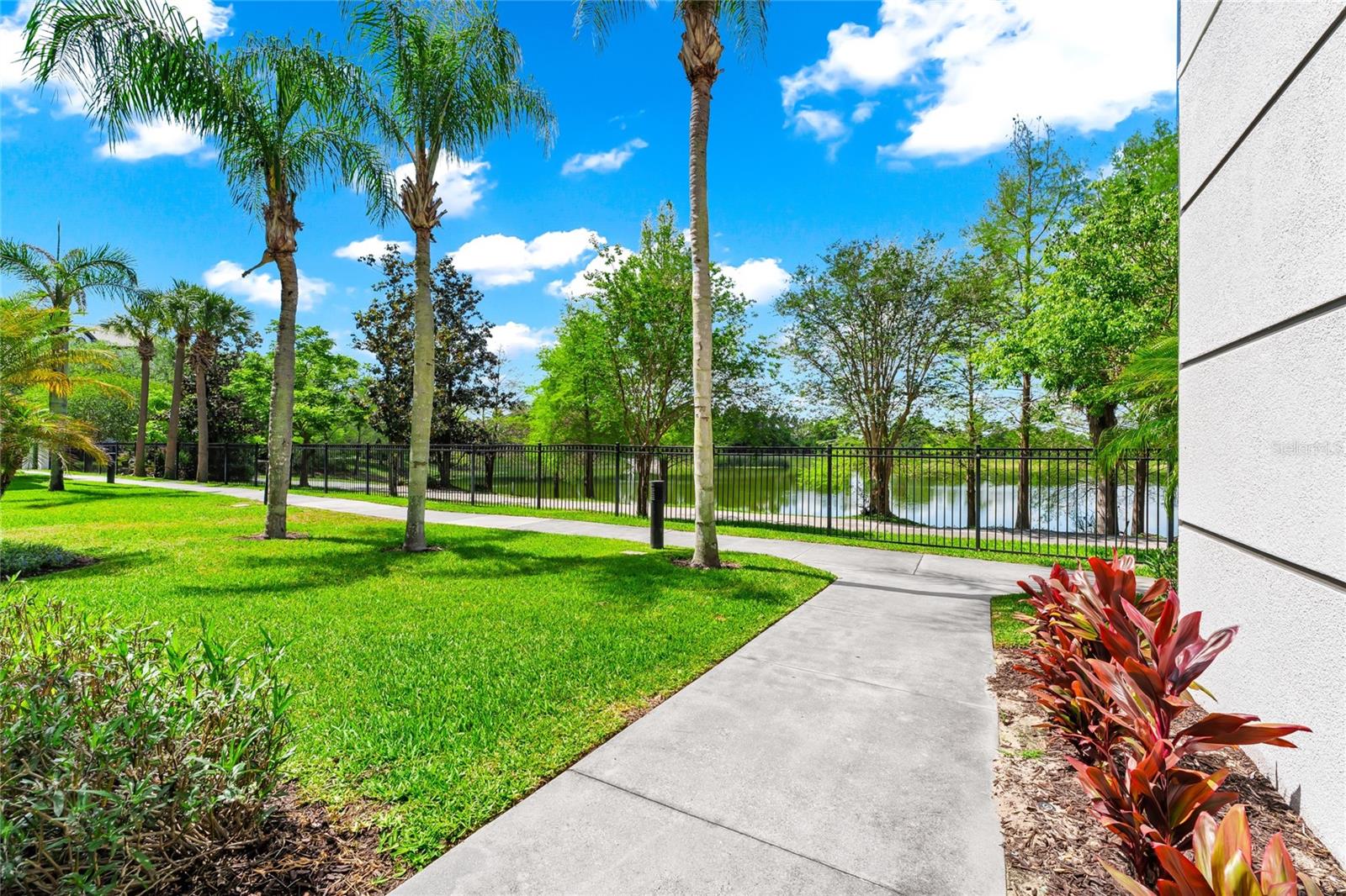 Image 21 of 45 For 4114 Breakview Dr Drive 10602