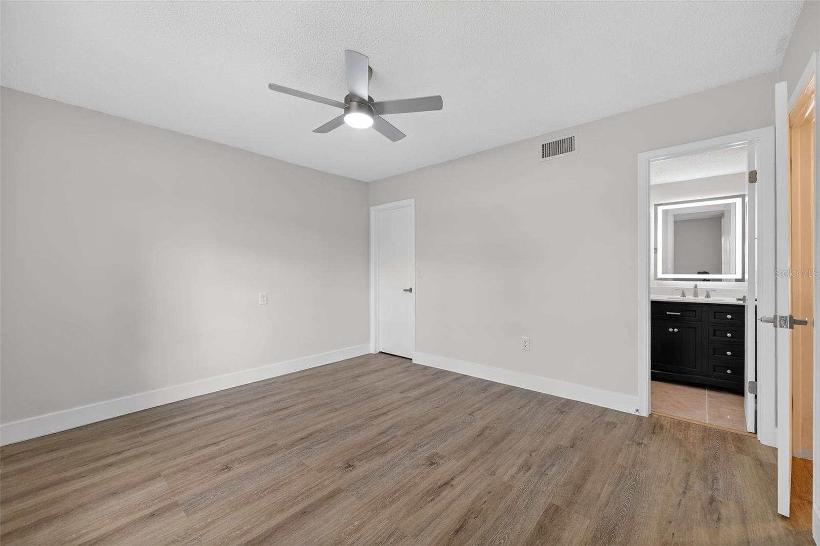 Image 11 of 20 For 9824 Pocono Street