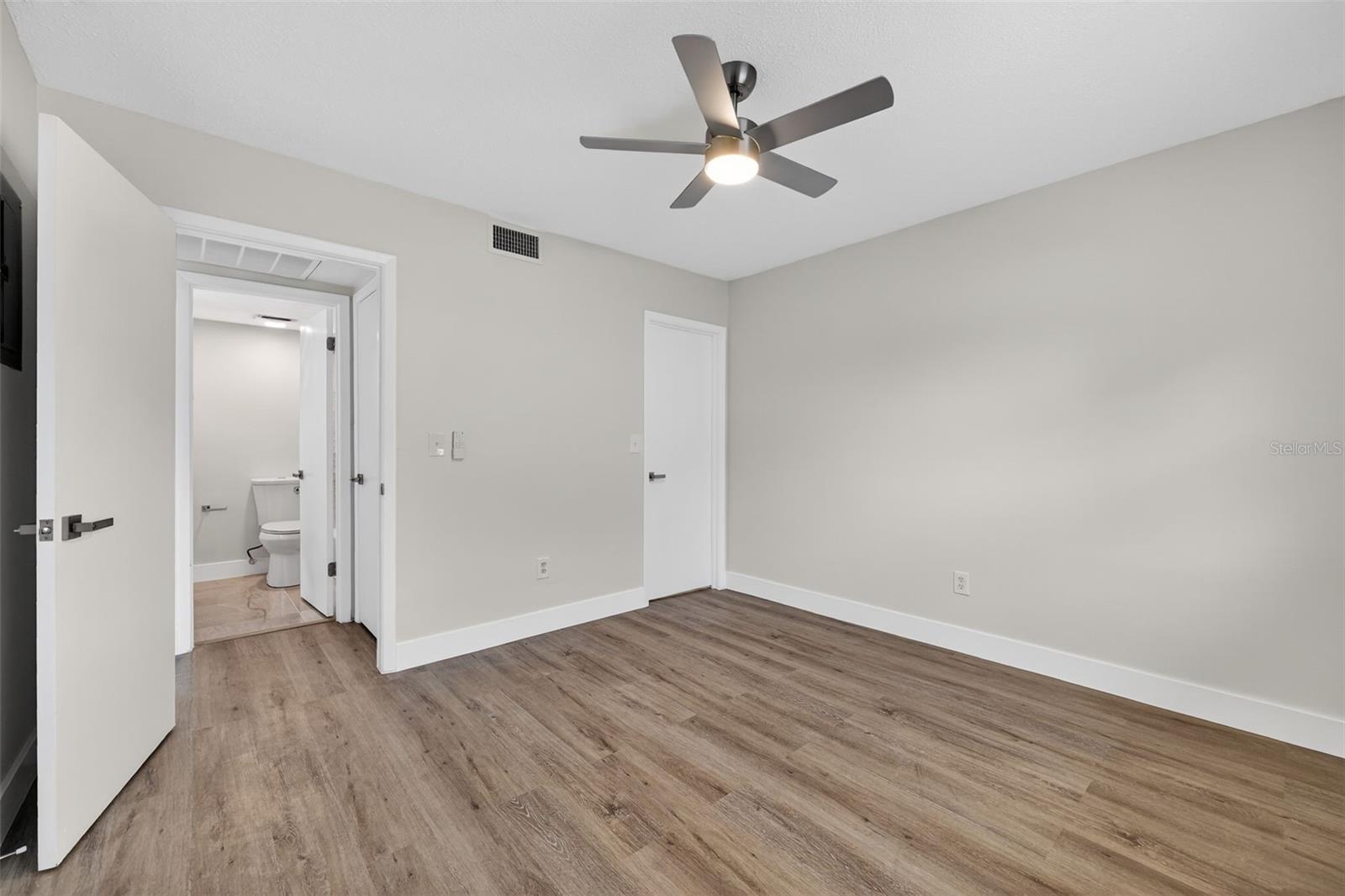 Image 14 of 20 For 9824 Pocono Street