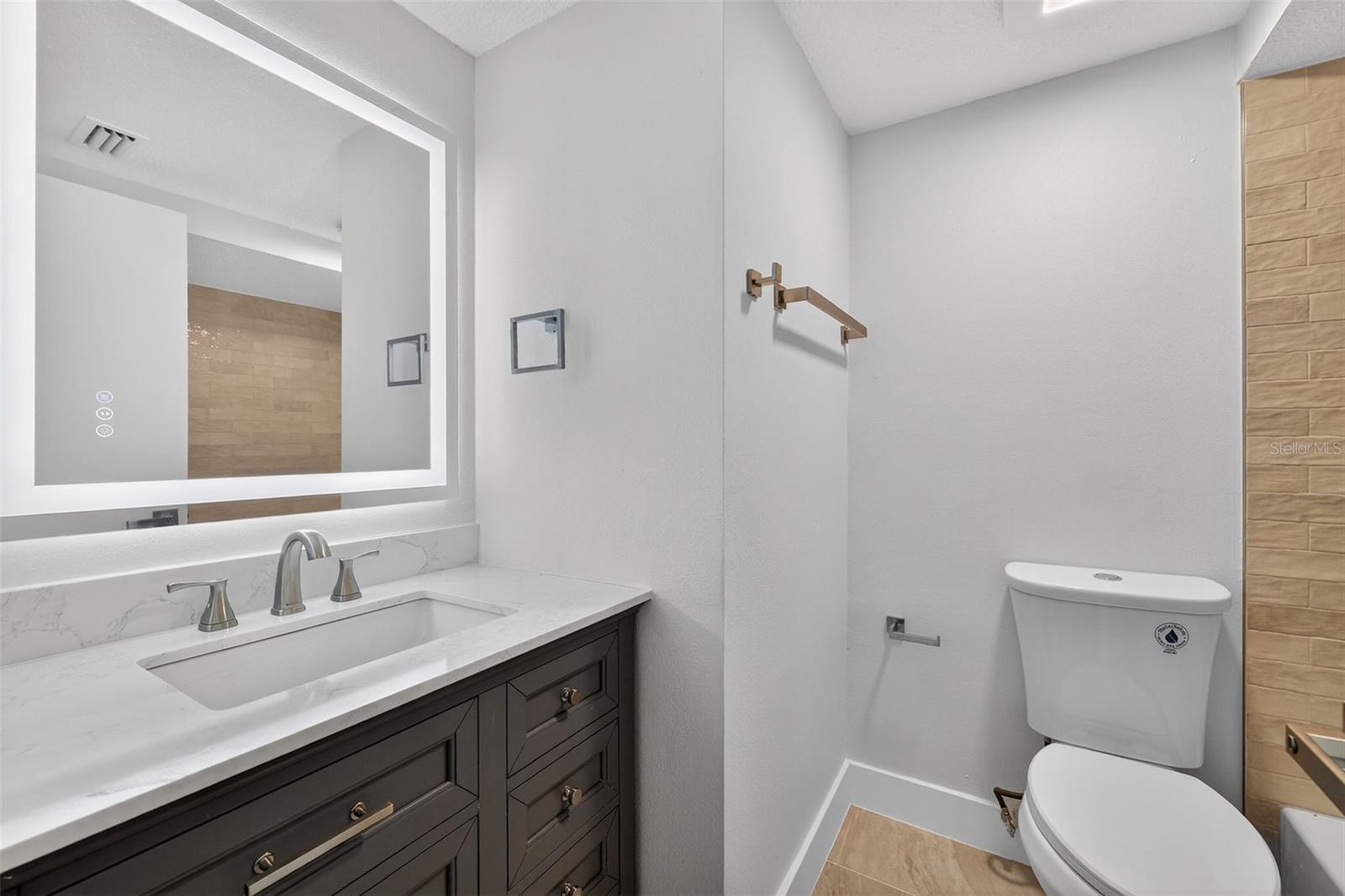 Image 17 of 20 For 9824 Pocono Street