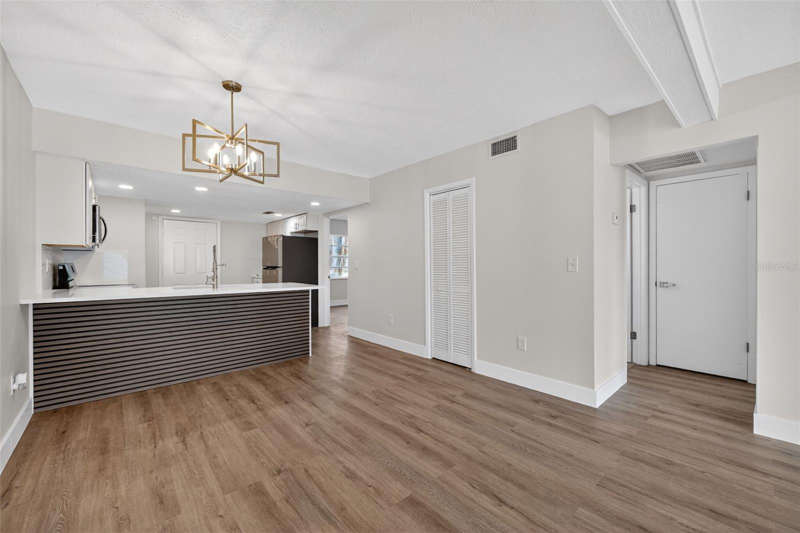 Image 3 of 20 For 9824 Pocono Street