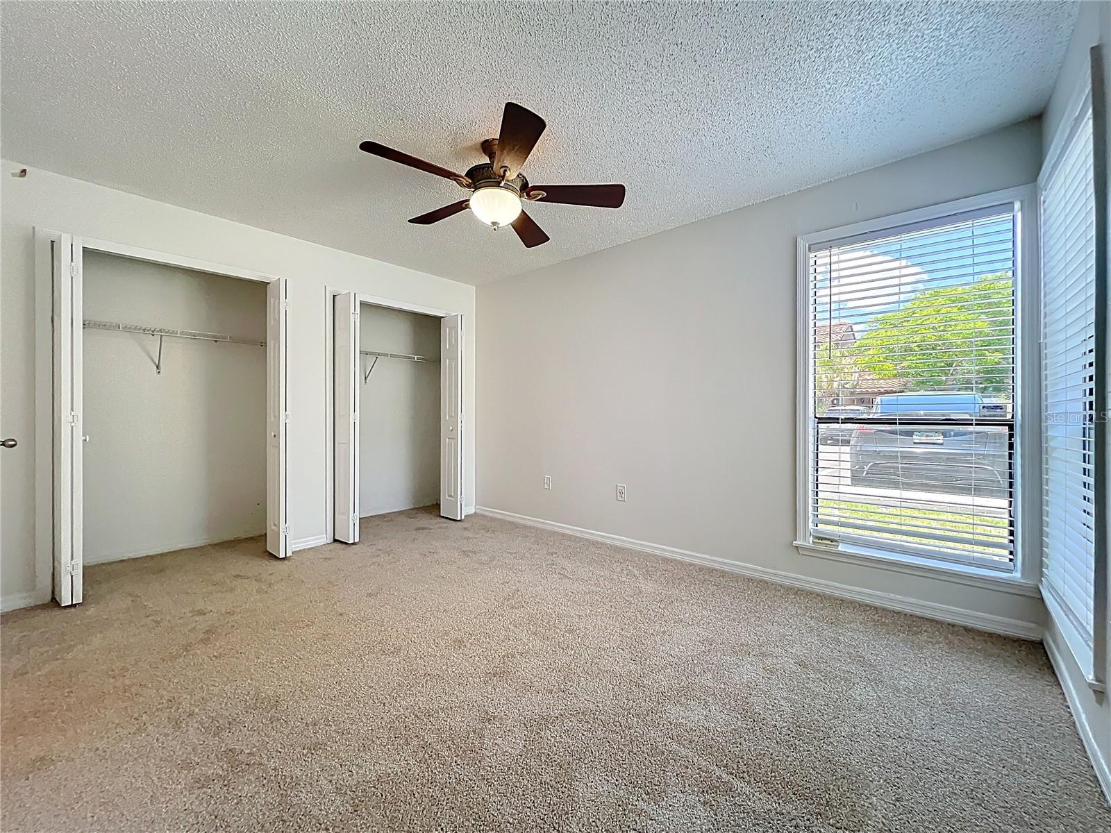 Image 21 of 42 For 639 Saint Johns Court 639