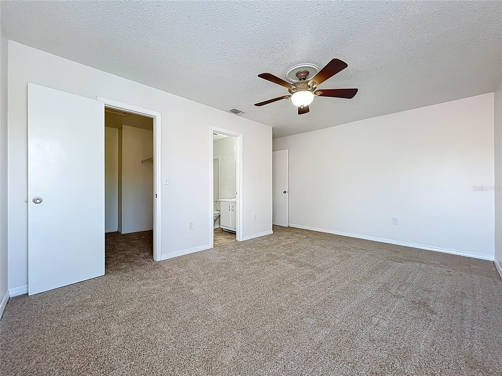 Image 27 of 42 For 639 Saint Johns Court 639