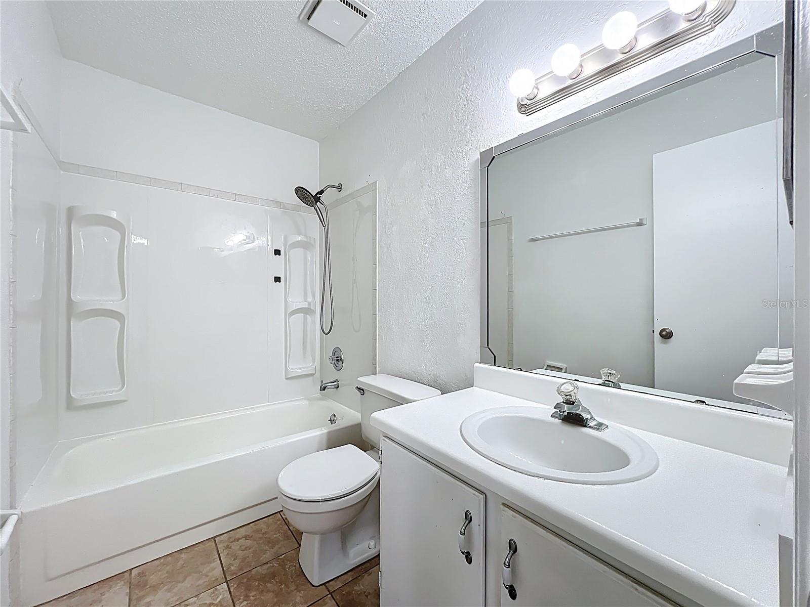 Image 28 of 42 For 639 Saint Johns Court 639