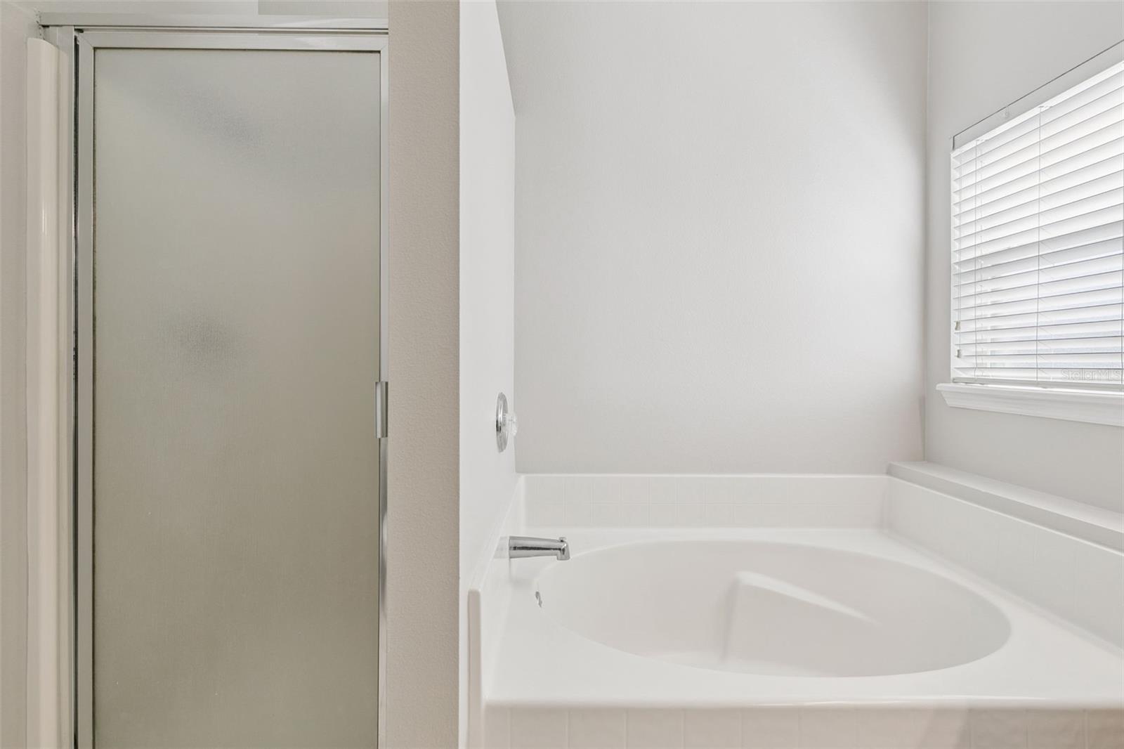 Image 23 of 29 For 10513 Leader Lane