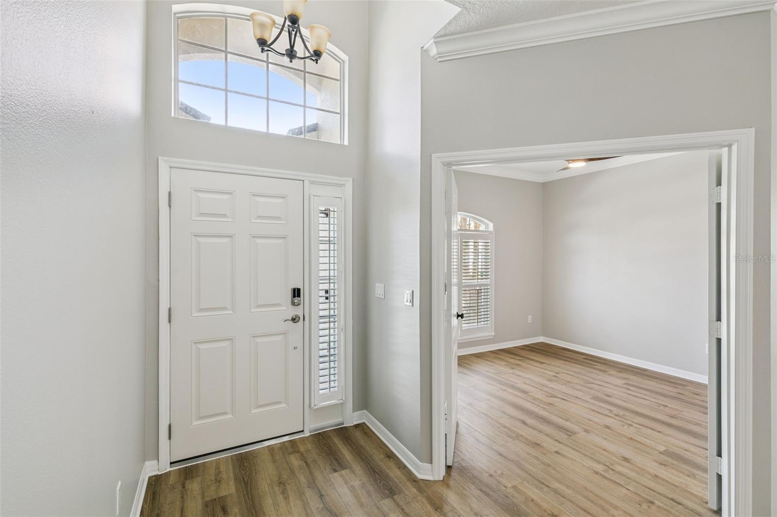 Image 5 of 29 For 10513 Leader Lane