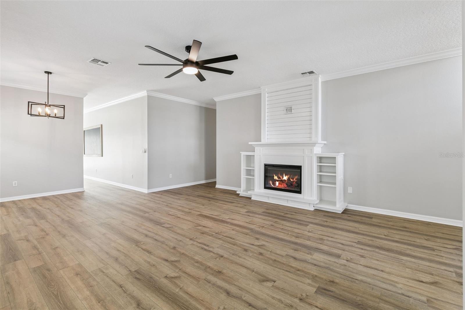 Image 7 of 29 For 10513 Leader Lane