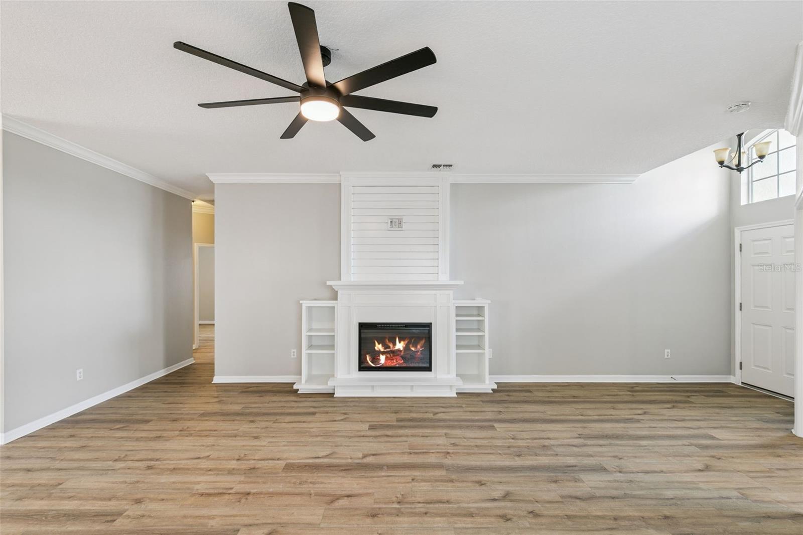 Image 8 of 29 For 10513 Leader Lane