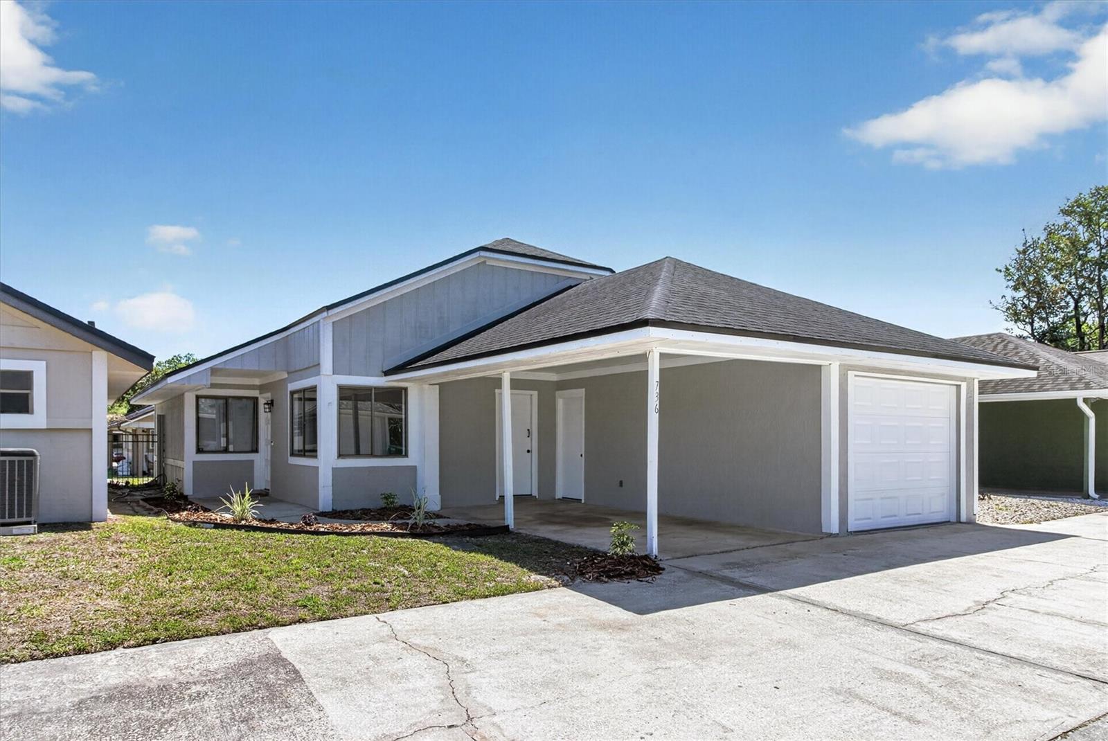 Image 11 of 67 For 736 Summerland Drive