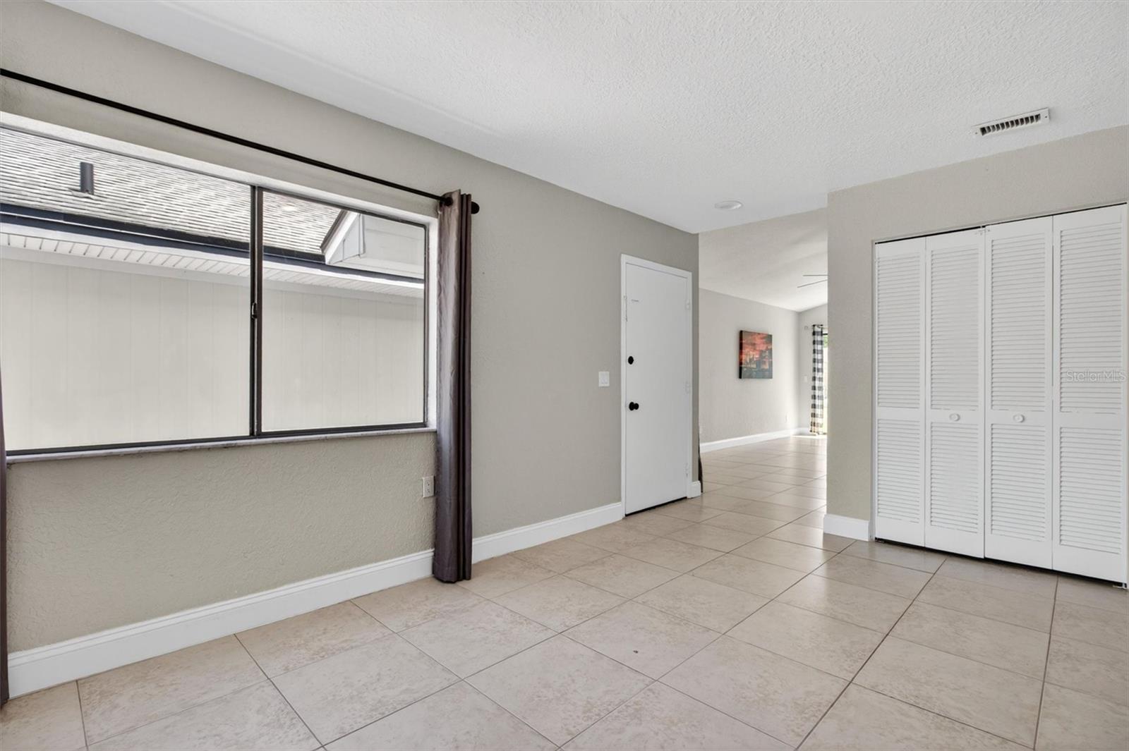 Image 17 of 67 For 736 Summerland Drive