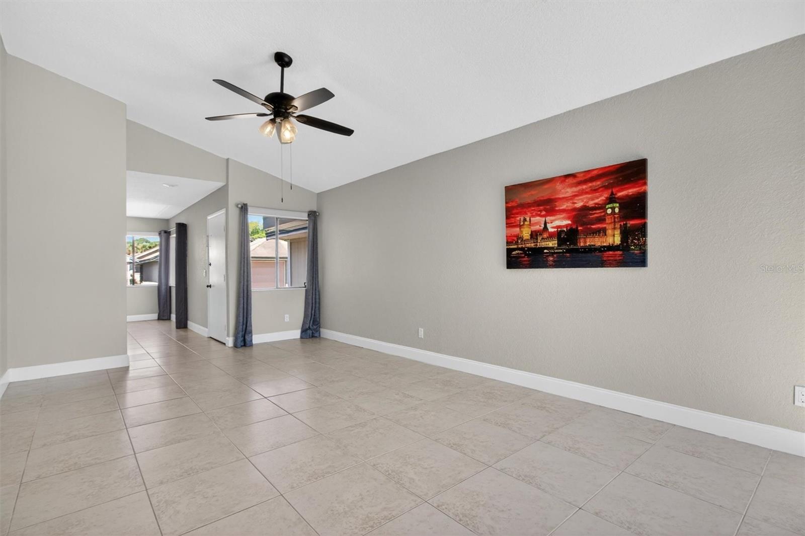 Image 20 of 67 For 736 Summerland Drive