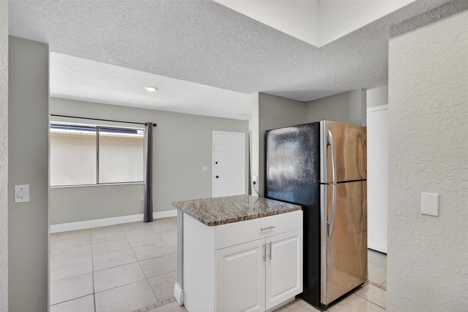 Image 25 of 67 For 736 Summerland Drive