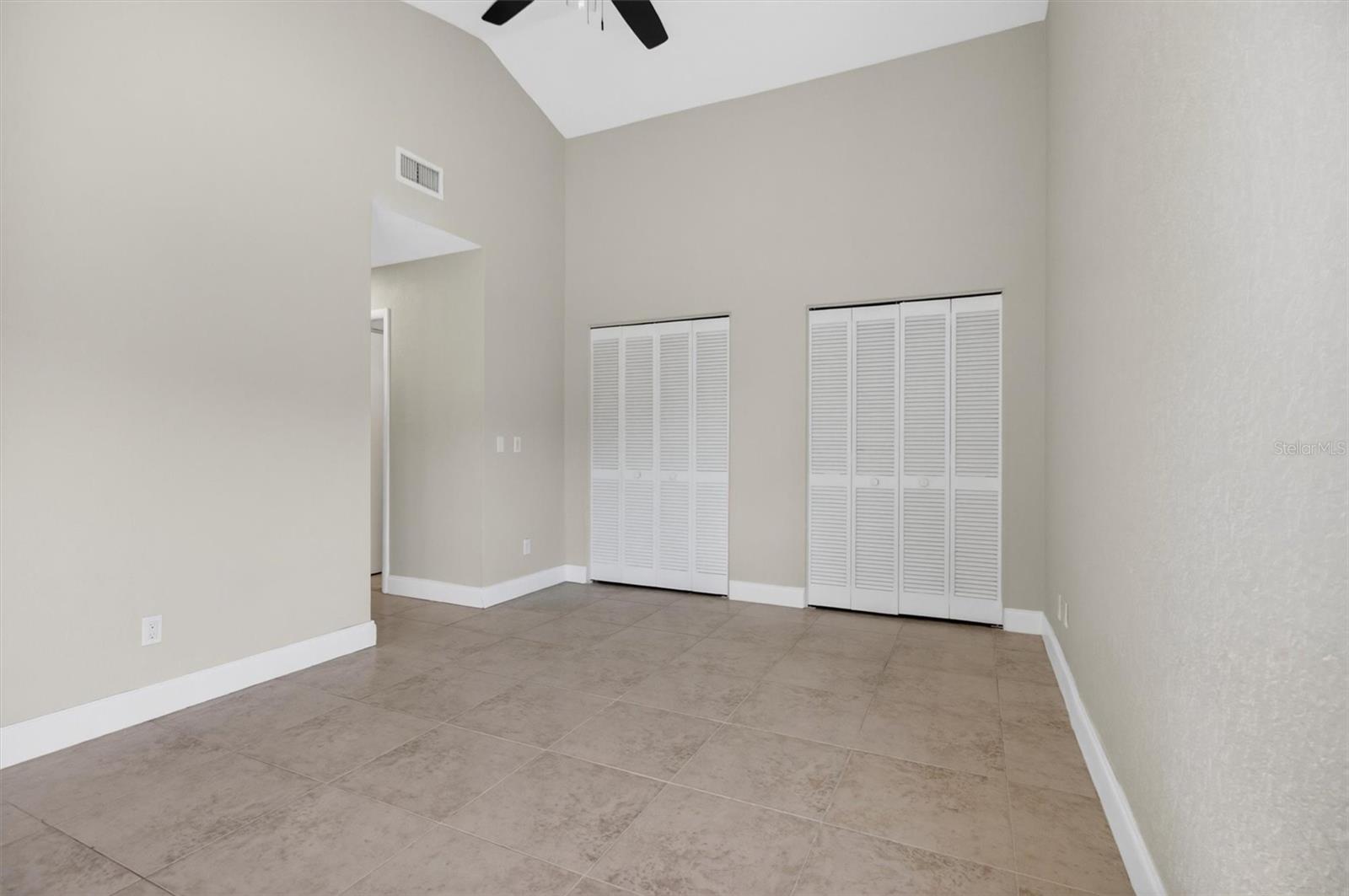 Image 36 of 67 For 736 Summerland Drive