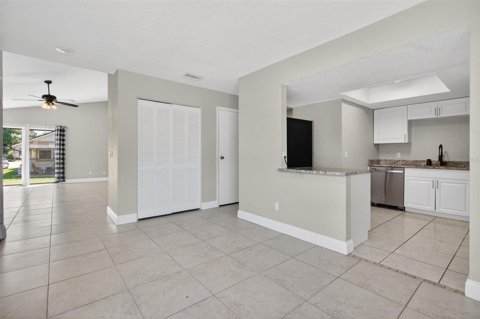 Image 4 of 67 For 736 Summerland Drive